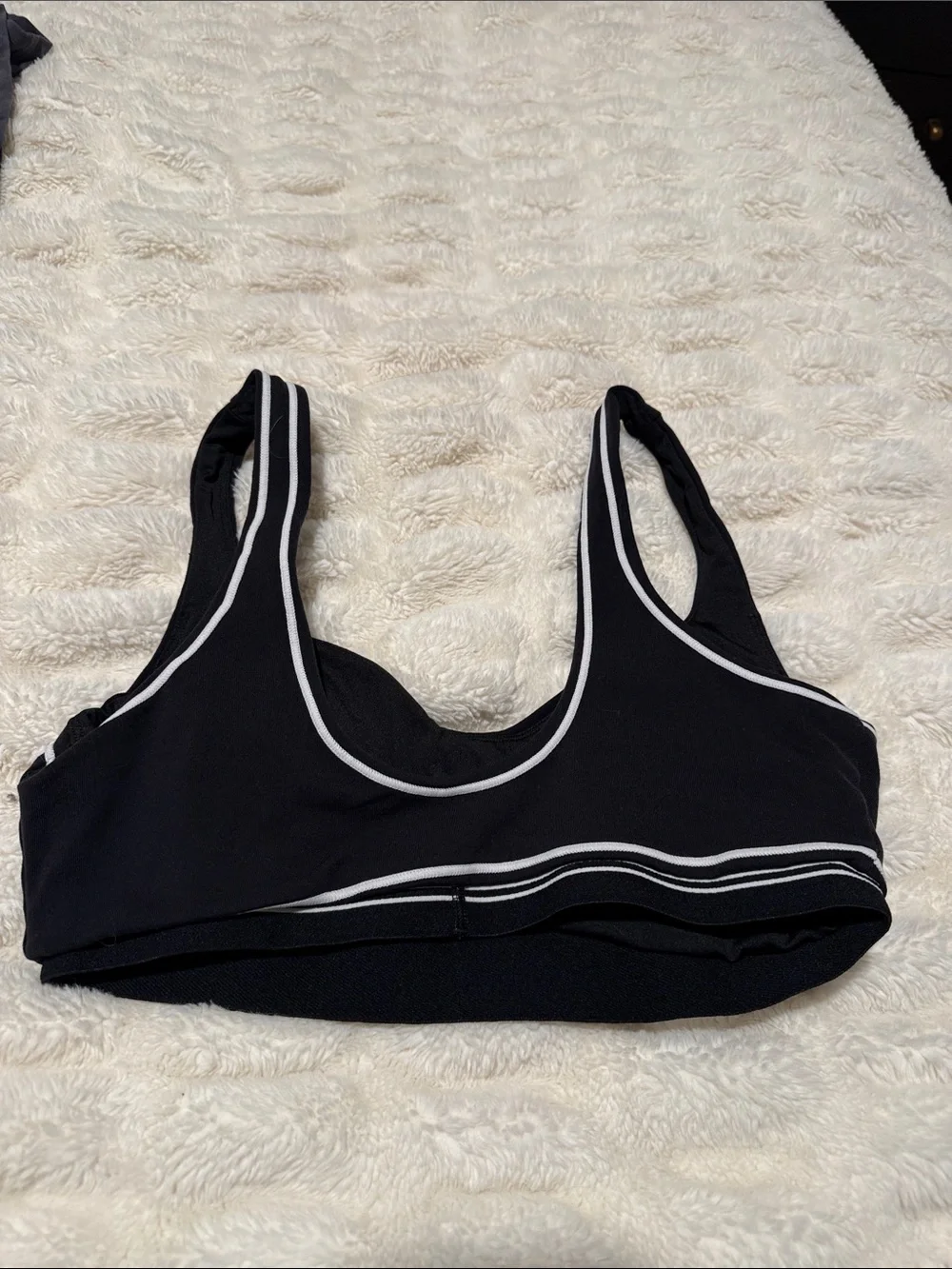 Alo Heart Throb Sports Bra - M